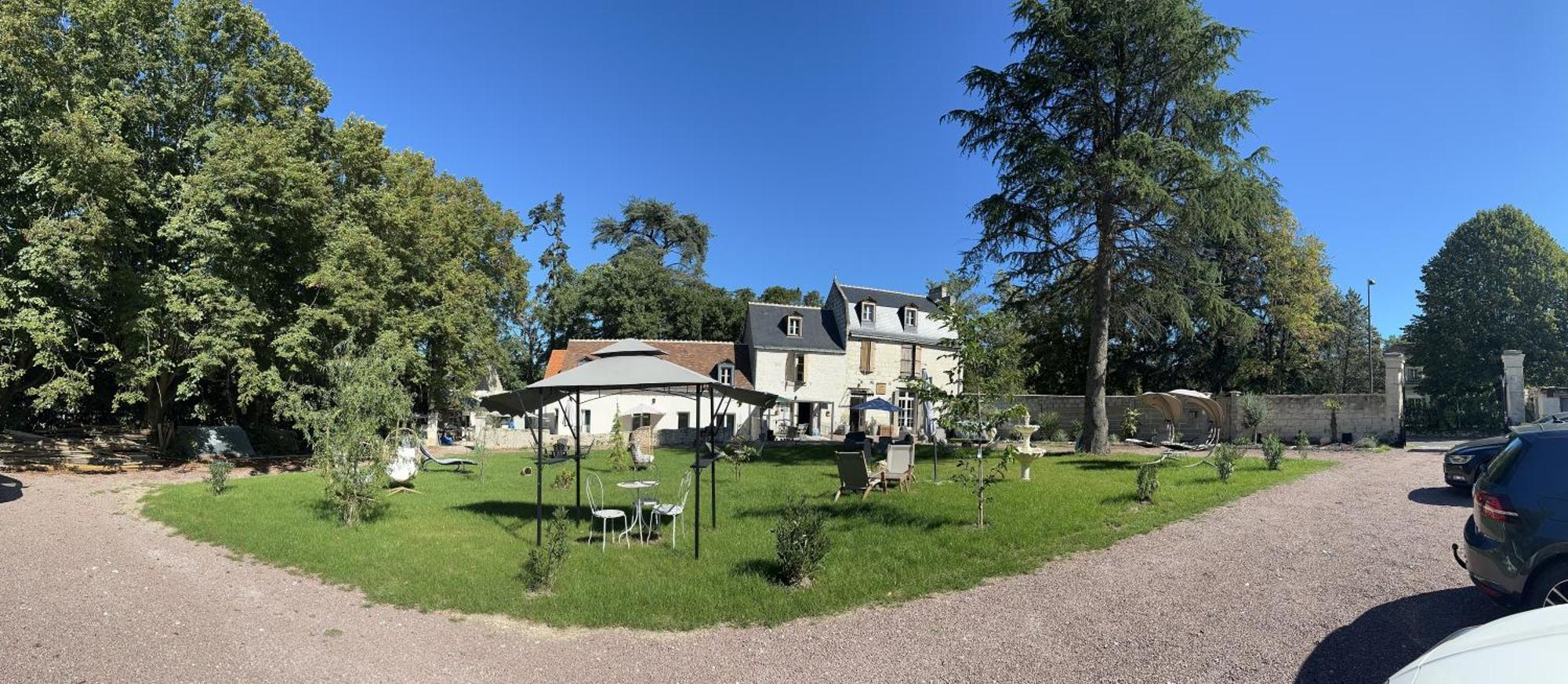Manoir Drissia - Tours Centre, France Hotel Saint-Avertin Exterior photo